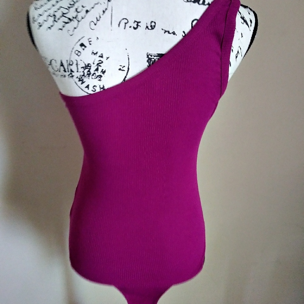tank top - Picture 2 of 2